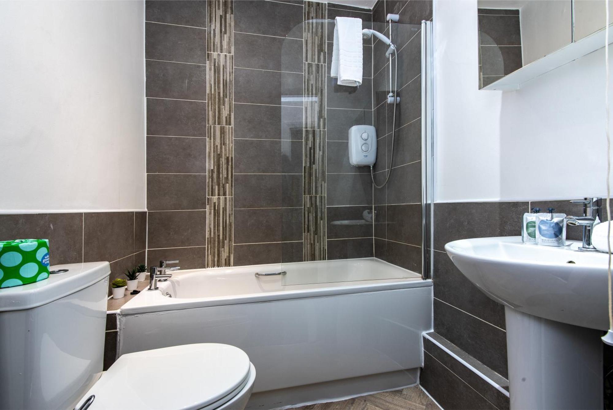 2 Bed House Close To Liverpool & Everton Stadiums Exterior foto